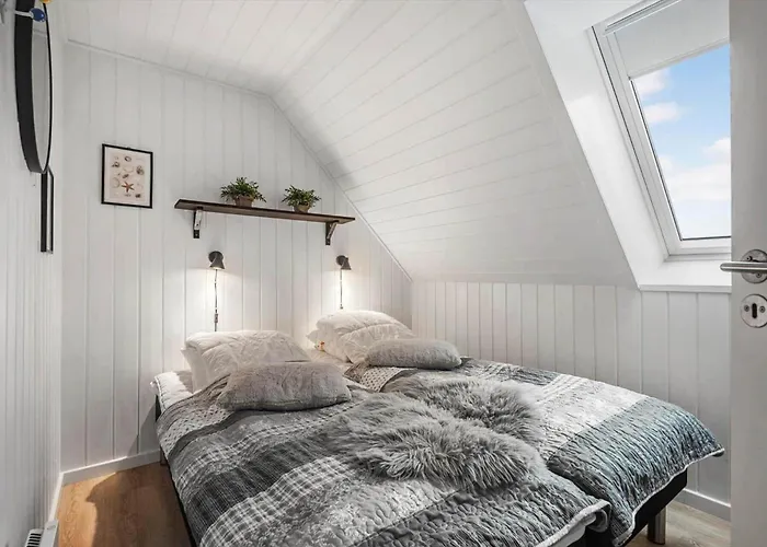 Bv120-blavand-ingridsvej-12 * Blåvand