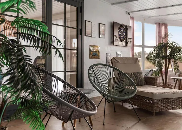 Bv120-blavand-ingridsvej-12 * Blåvand